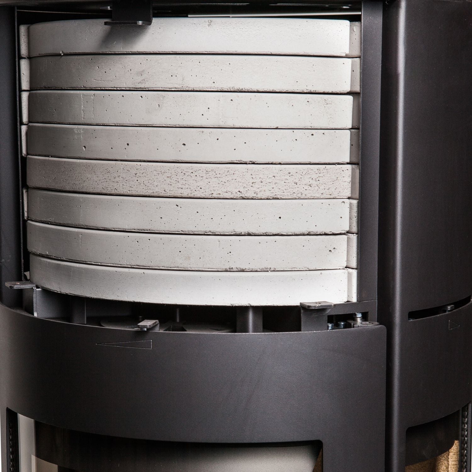 aduro-9-7-kaminofen-freistehend-150-cm-s-ulenofen-mit-speckstein-speicher image 4