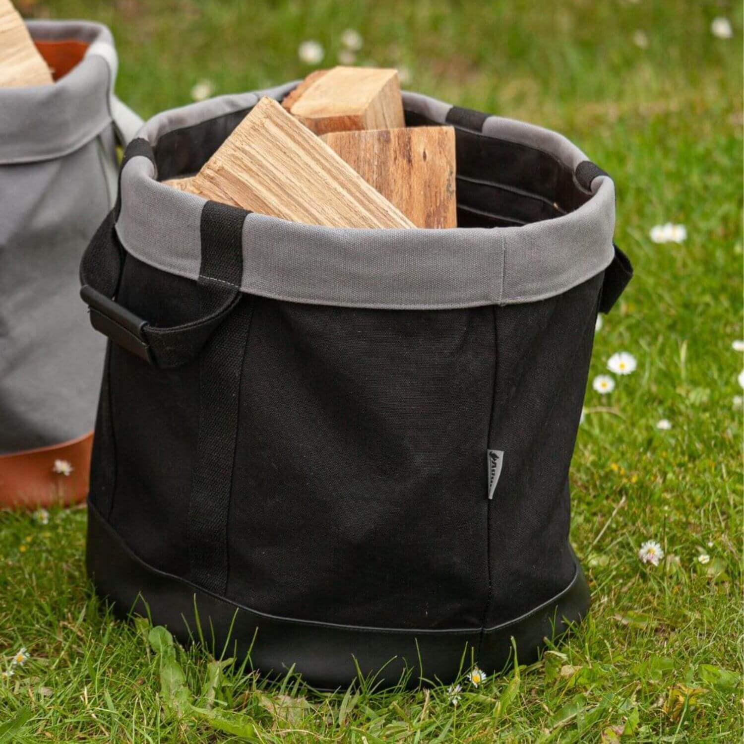 aduro-proline-holztasche-schwarz-kaminholztasche-aus-canvas image 5