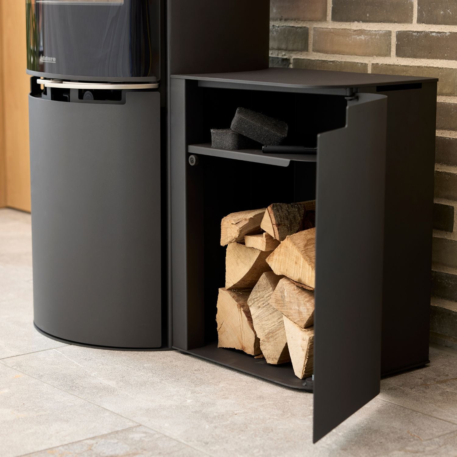 aduro-seitenmodul-mit-t-r-hoch-holzaufbewahrung image 3