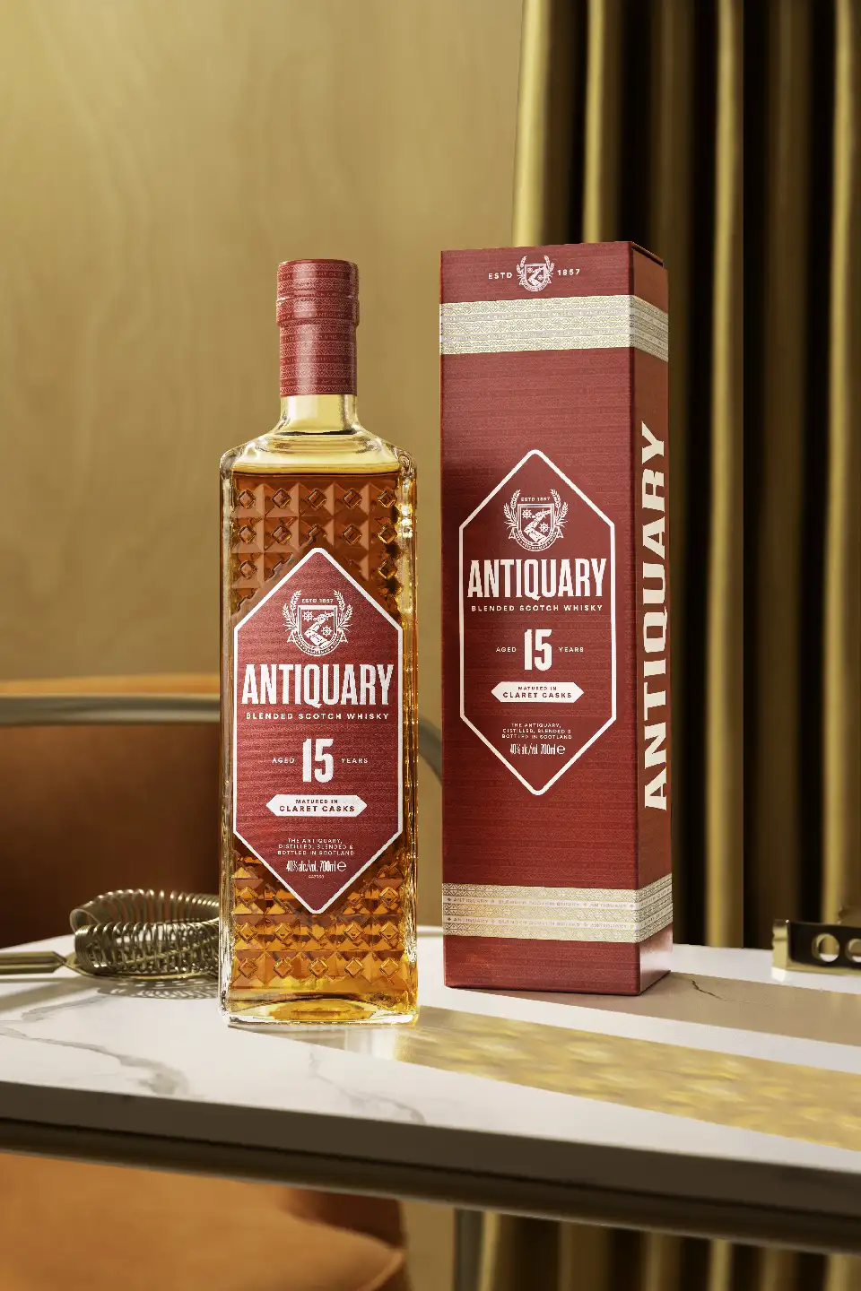 antiquary-aged-15-years-claret-casks-blended-whisky image 3