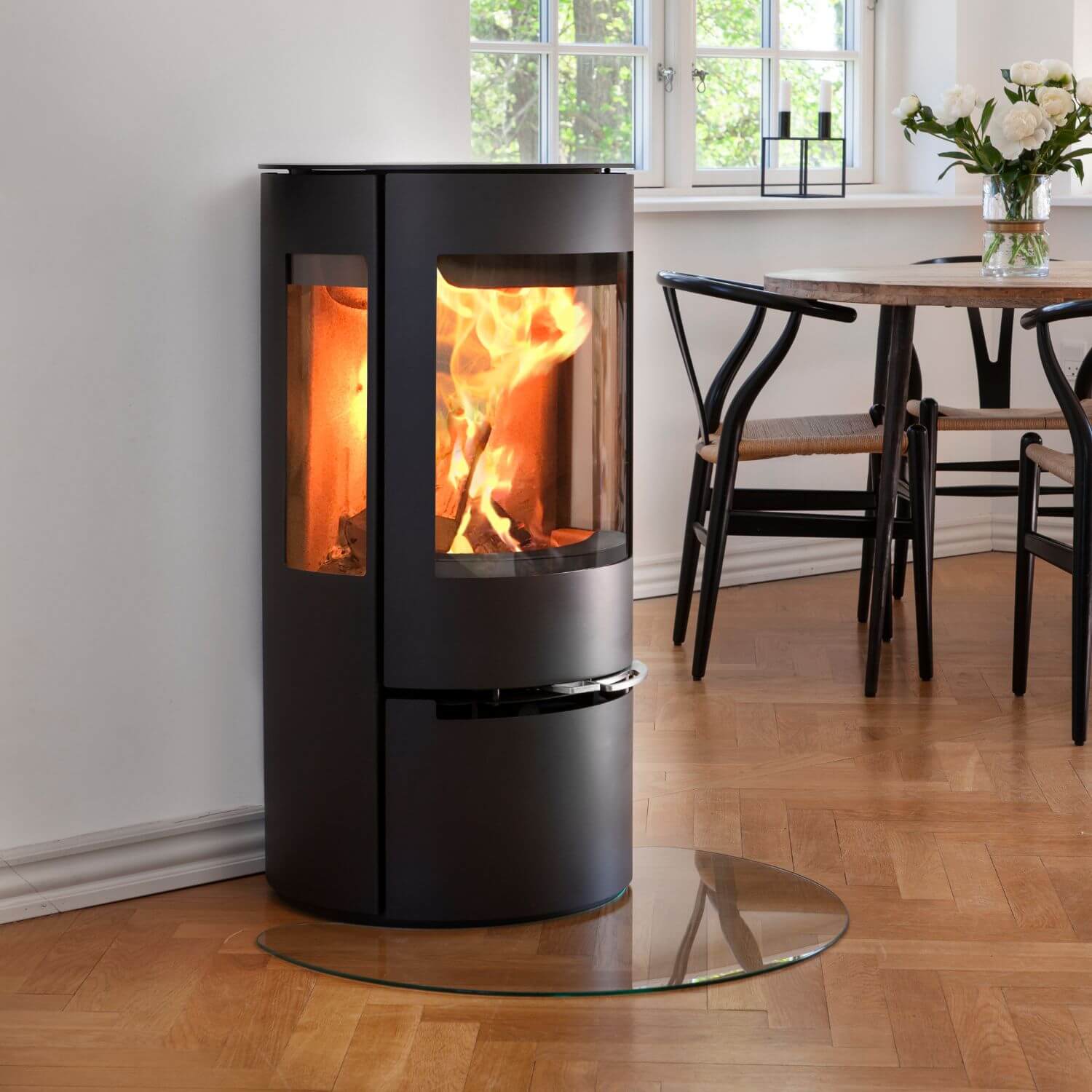 aduro-17-kaminofen-freistehender-holzofen-mit-180-glas image 2